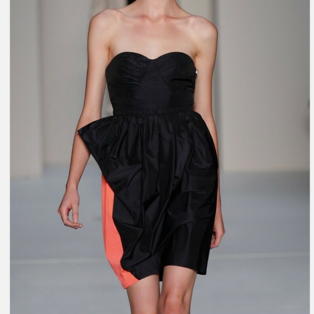 Marc By Marc Jacobs Black And Orange Strapless Dress. Size 4
